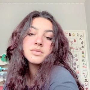 Meet your Posher, Isabella